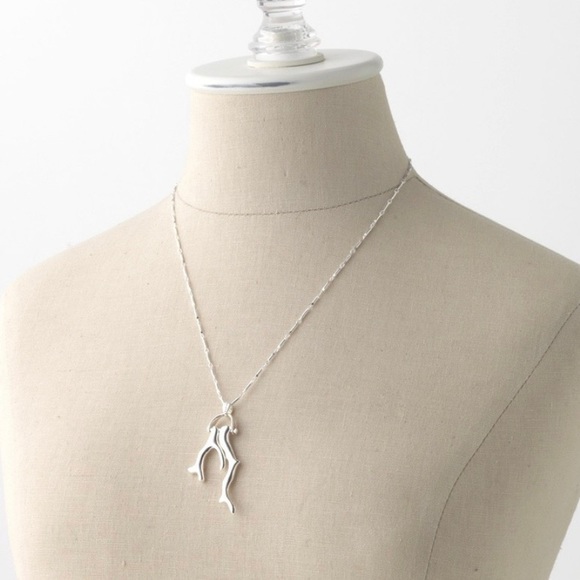 Stella & Dot Coral Necklace Silver - Picture 4 of 5